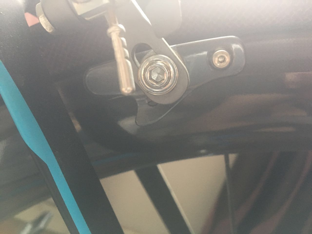 公路自行车怎样安双刹车,公路自行车什么刹车好