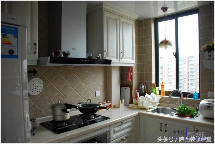 133平4室2厅2卫的四叶草户型装修,133平4室2厅2卫极简奶油风格