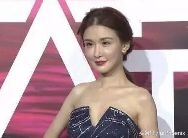 59届格莱美红毯十佳造型,格莱美奇葩红毯造型