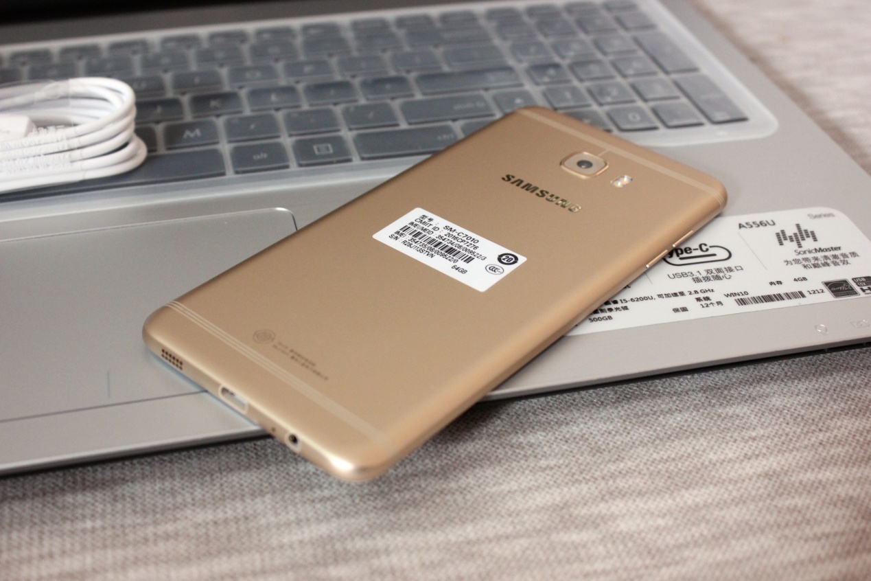 三星手机c7pro评测参数,三星手机c7与c7pro的区别