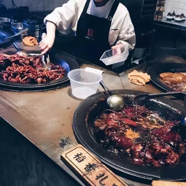 11大商场45家好吃餐厅,上海各大商场觅食指南,逛到哪吃到哪