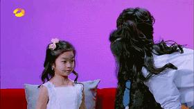 都在催谢娜当妈!没想到她早已练好带娃秘籍