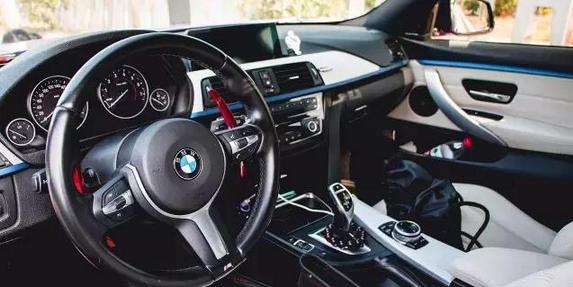 骚气宝马i8,宝马428值得拥有吗