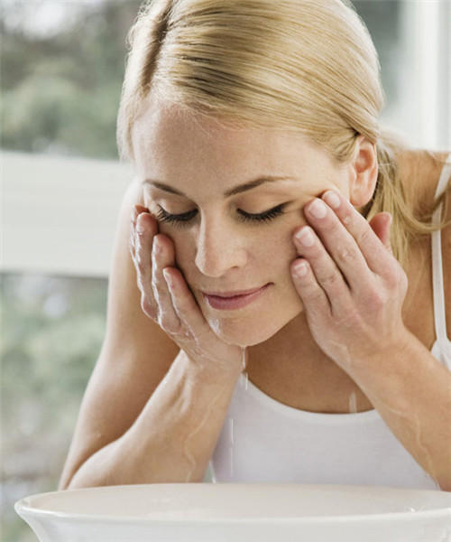 每日一个护肤小知识熬夜肌,熬夜肌需要知道的三个护肤思路