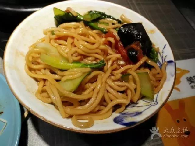 穿上马甲就不认识你了下一句,穿上马甲我就不认识你了表情包