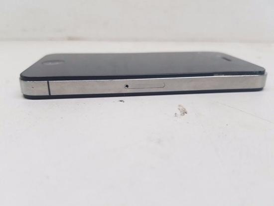 为纪念乔布斯苹果生产了56部iPhone4s，售价103万