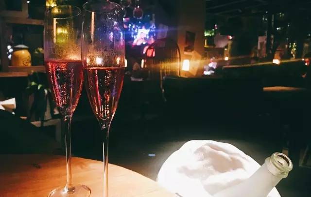 原来最甜蜜的事,是在广州寻找我们的LaLaLand