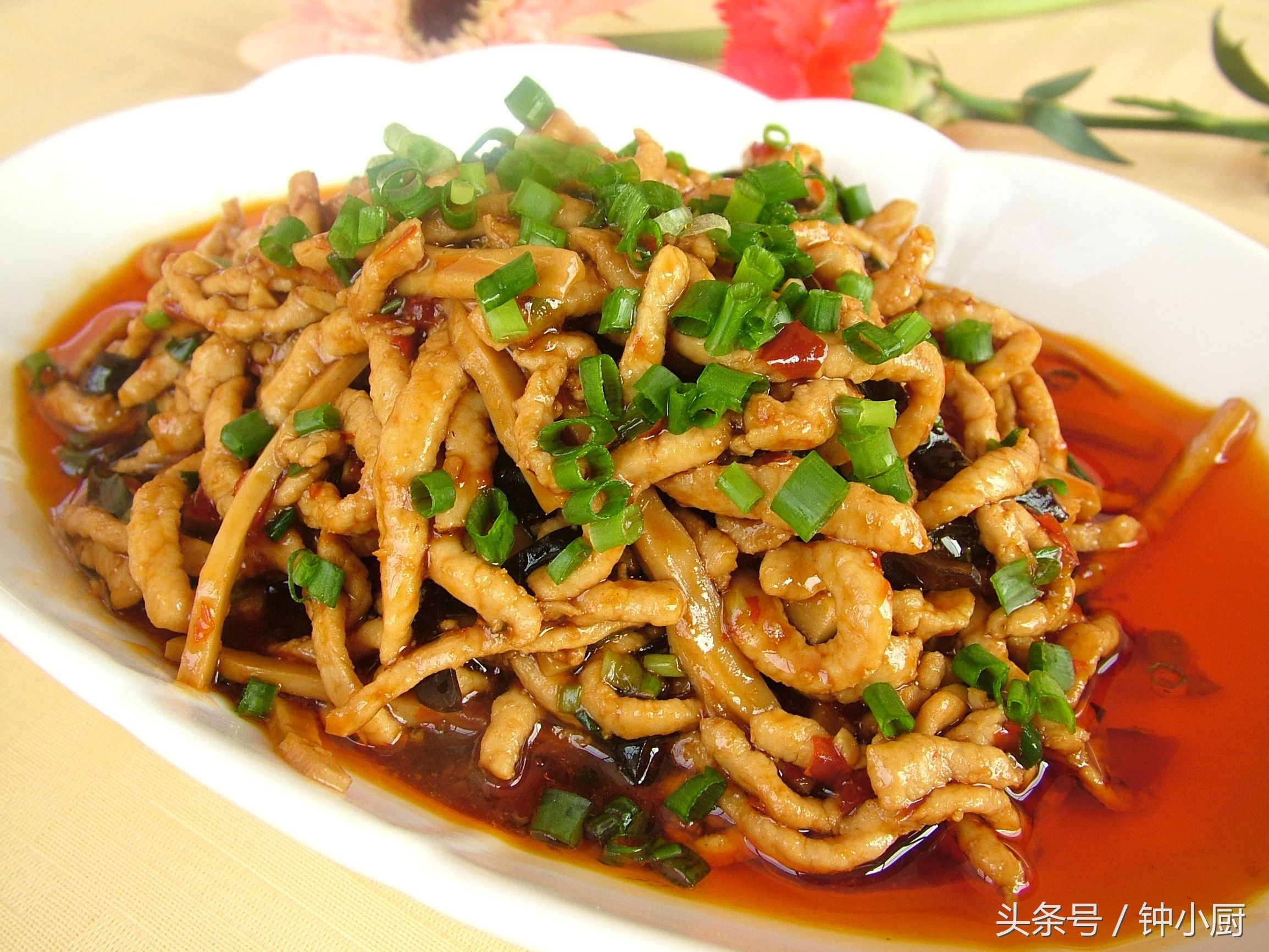 鱼香肉丝放郫县豆瓣豆瓣酱吗,鱼香肉丝不放甜的辣的