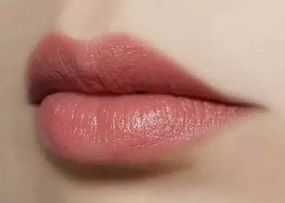 唇釉豆沙色排行榜10强,桃红色豆沙色显白唇膏唇釉