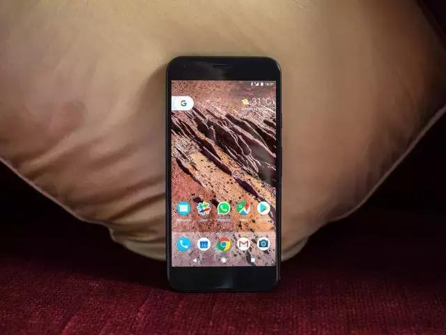 让人第一眼就震撼的手机壁纸,8k顶级黑色震撼壁纸动态