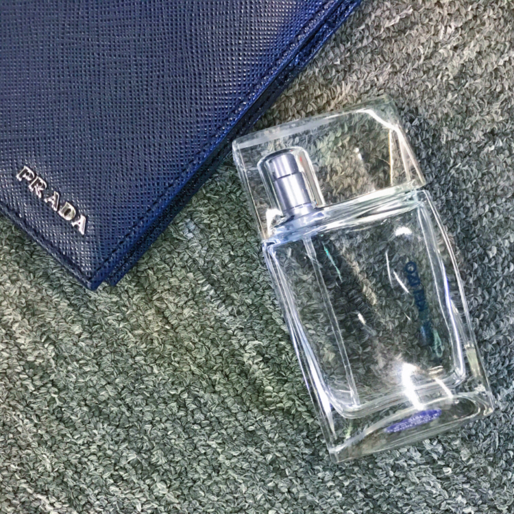 蔚蓝香水送男朋友送淡的还是浓的,送给男朋友的香水