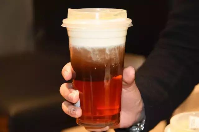 我们喝了100杯奶茶,胖了8斤,写了这篇杭州最全奶盖茶攻略