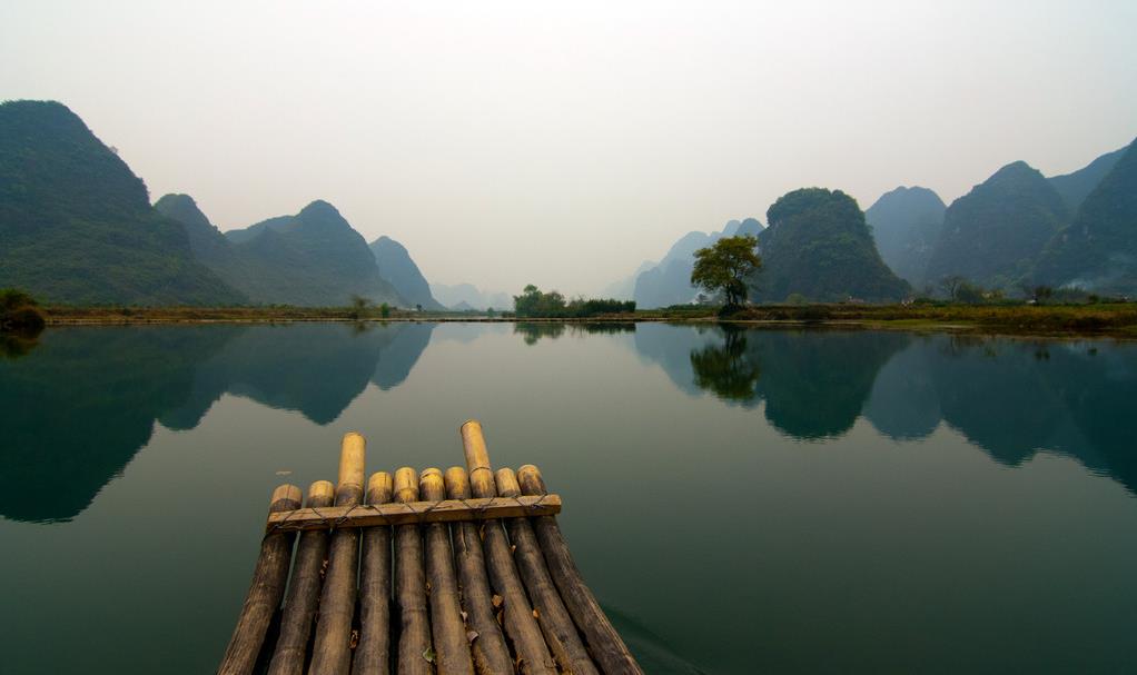 故事:她为了逃婚却路遇水鬼拦道,没想到……