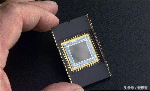 倒车影像摄像头200万像素够用吗,有倒车影像的车贵吗