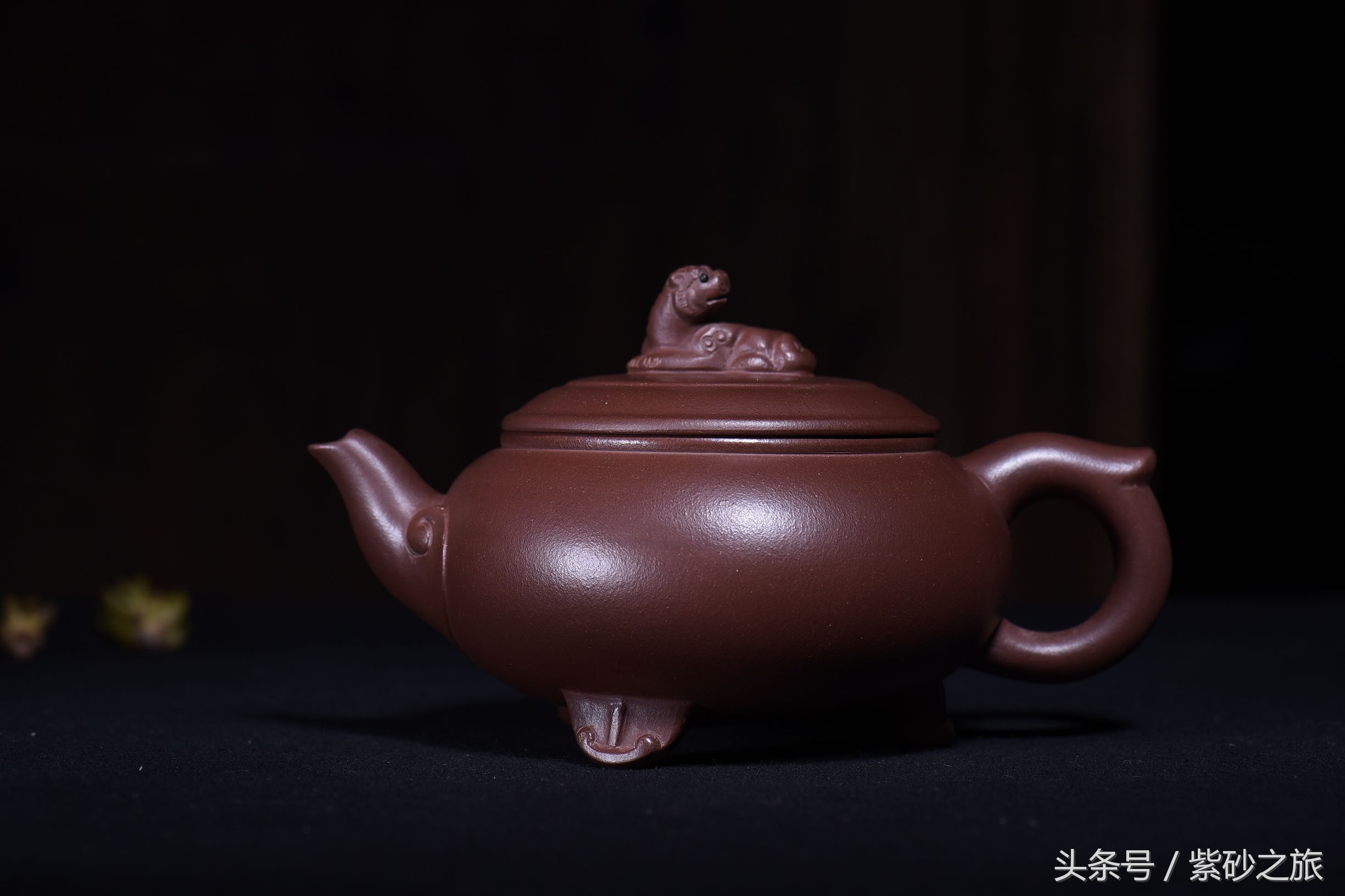 怎么分辨底槽清的真假,青灰泥和底槽青区别