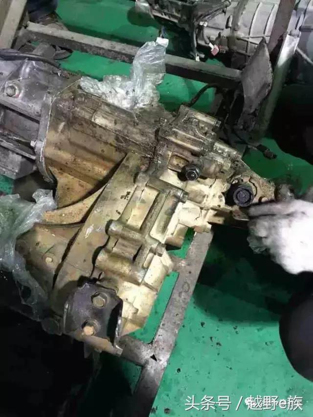 2015猎豹黑金刚四驱,黑金刚机械四驱怎么操作