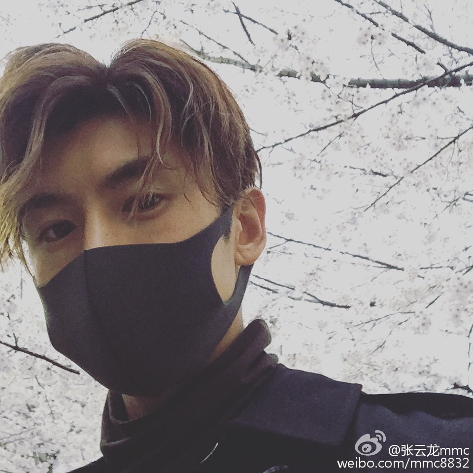 杨幂旗下的男艺人全部都火了,杨幂旗下最年轻四个男艺人