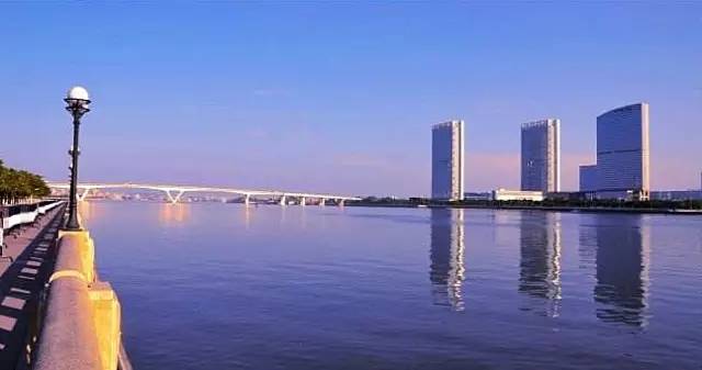 原来最甜蜜的事,是在广州寻找我们的LaLaLand