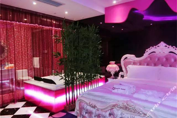 重庆情侣江景酒店推荐高性价比,重庆主城情侣主题酒店团购