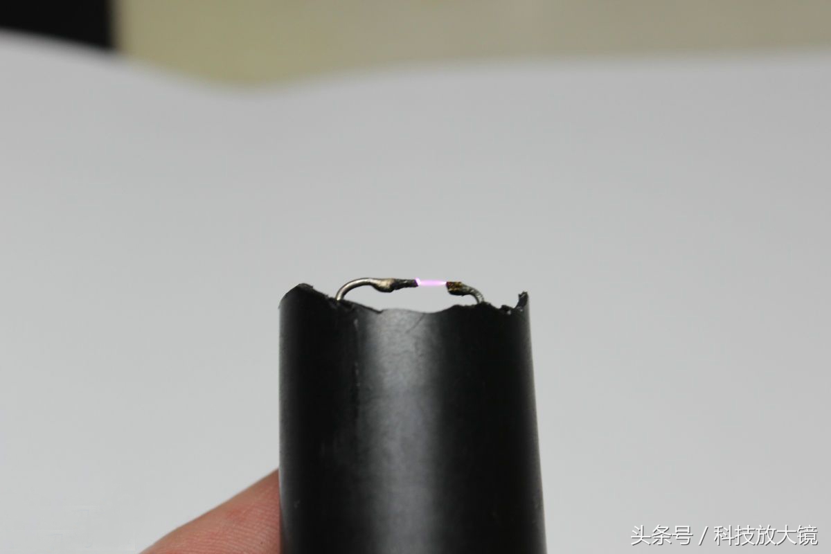 脉冲点火圆筒打火机,电子打火机的点火原理diy