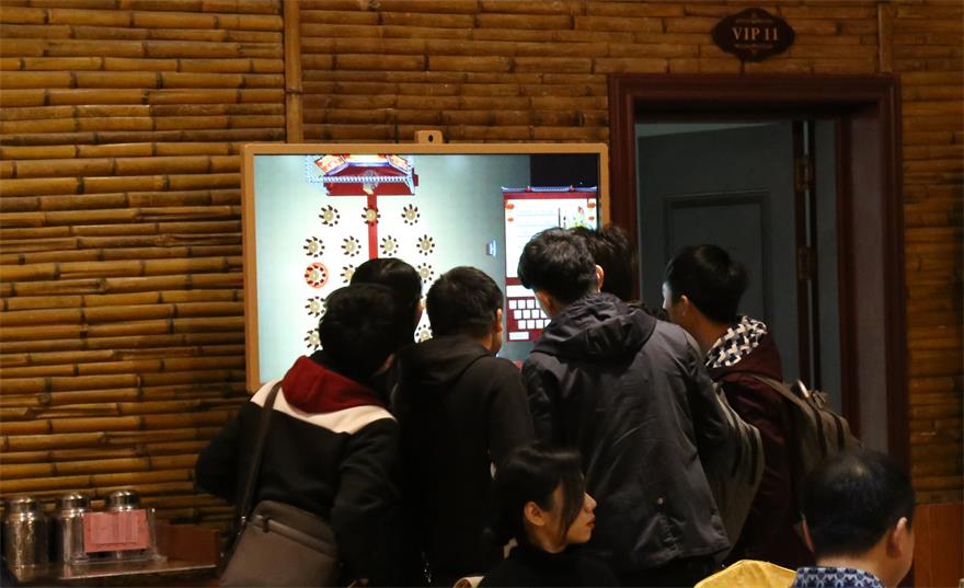 天了噜!互联网+新媒体企业的年会这样搞!