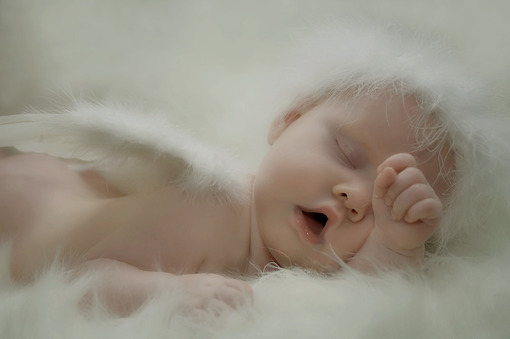 宝宝该不该用枕头看完就知道了,是否有必要给宝宝用枕头