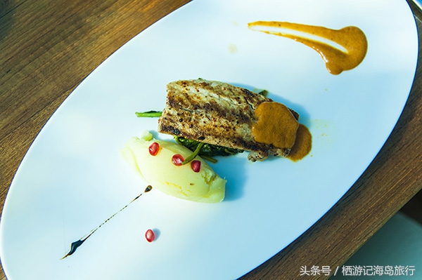 马尔代夫康莱德伦格里岛,马尔代夫伦格里岛