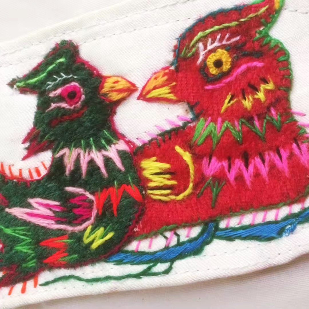 自己亲手做的绣花鞋垫真实图片,纯手工绣花鞋垫图片