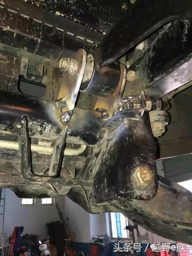 2015猎豹黑金刚四驱,黑金刚机械四驱怎么操作