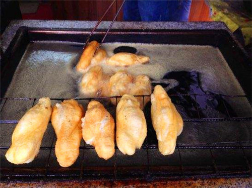 长沙的小吃和凤凰古城一样不,湖南凤凰古城特产小吃