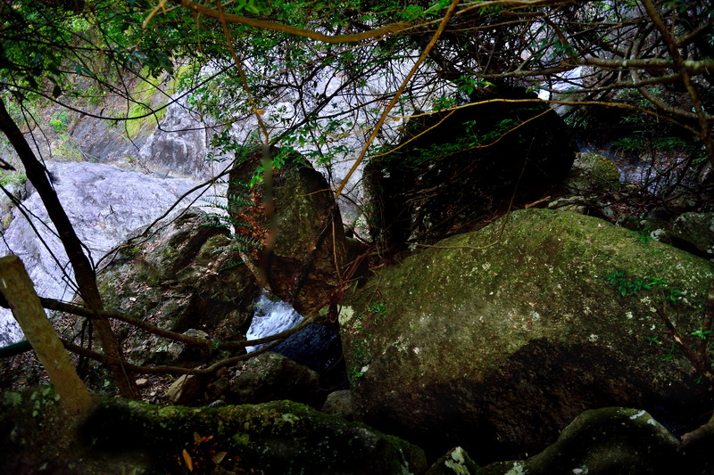 雨天永泰百漈沟景区,别有洞天溶洞