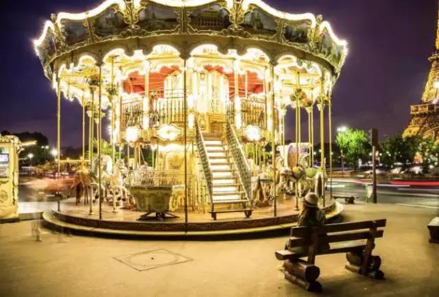 赚走中国人最多钱的车企，在情人节推出了这辆车圈钱