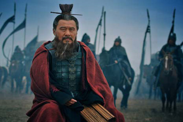 三国演义刘备关羽张飞大战吕布,三国演义刘备关羽张飞与吕布打斗