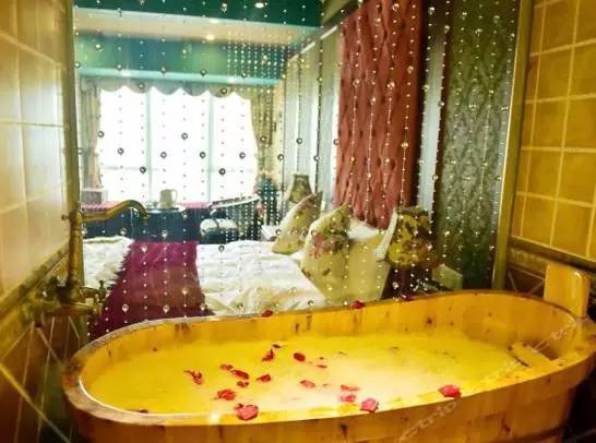 重庆情侣江景酒店推荐高性价比,重庆主城情侣主题酒店团购