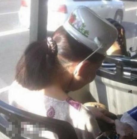 皮皮虾的新技能，随随便便做500个仰卧起坐