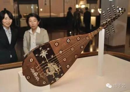 把贝壳焯水，去皮，切片，然后变魔术螺钿工艺（附制作工艺）