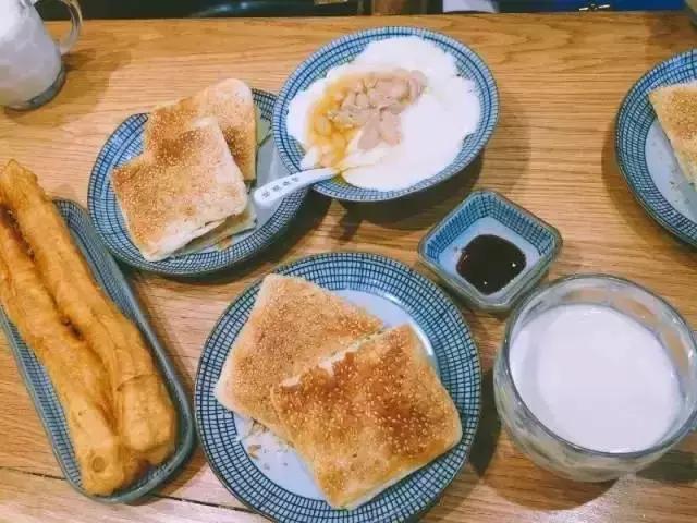 11大商场45家好吃餐厅,上海各大商场觅食指南,逛到哪吃到哪