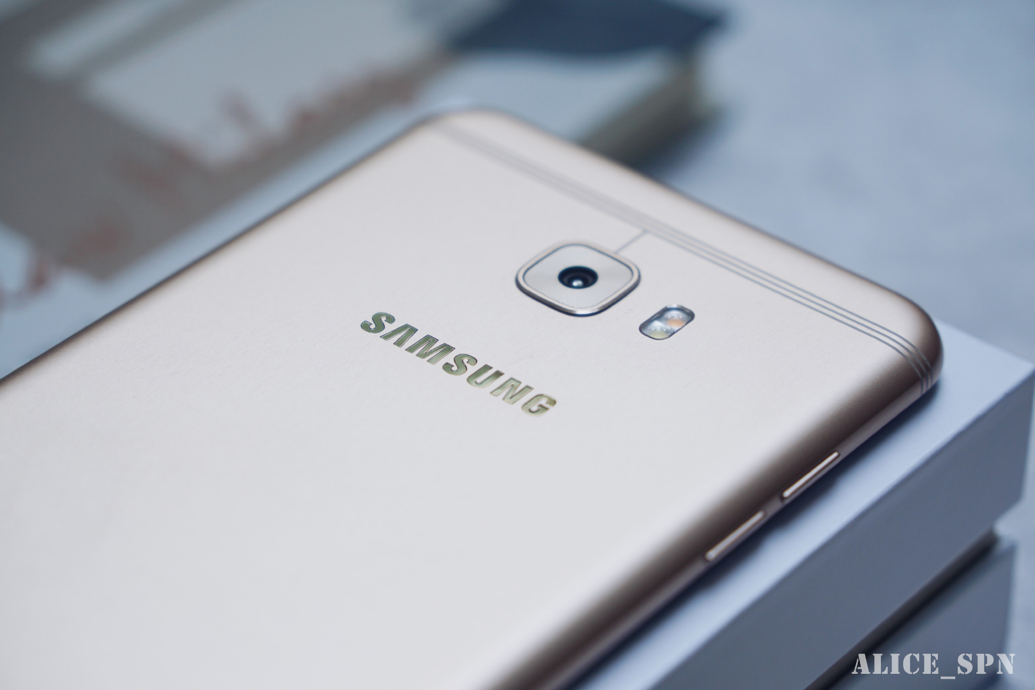 三星C7Pro体验评测：处处都不错凭啥只卖3000元不到