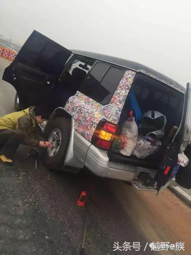 2015猎豹黑金刚四驱,黑金刚机械四驱怎么操作