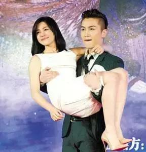 盘点圈内年龄相差大的姐弟恋,男生为什么会选择姐弟恋