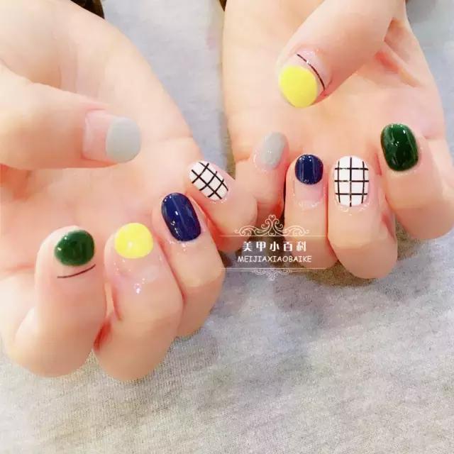 春天美甲2020显白小雏菊,春日小清新粉色系美甲