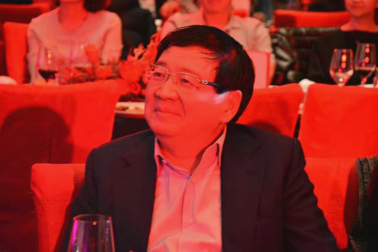 这位大佬过个生日雷军周鸿祎徐小平胡海泉统统到场祝贺