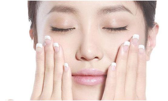 皮肤粗糙要用什么面霜,皮肤粗糙去角质可以改善吗