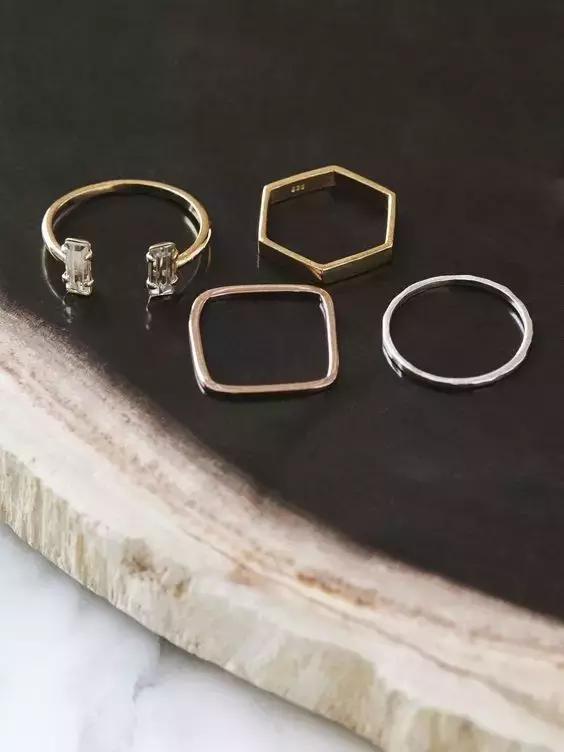 明星同款百元饰品,百元能买到什么化妆品