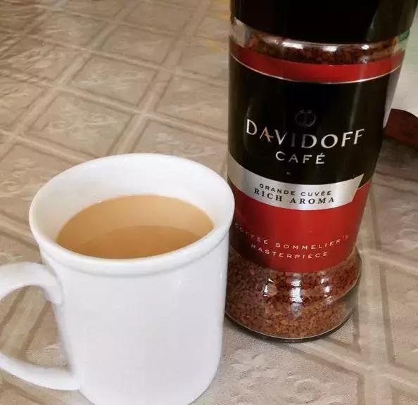 大卫杜夫算是大牌香水吗,大卫杜夫烟属于什么档次