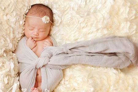 宝宝有母乳性黄疸怎么办,婴儿母乳性黄疸该怎么办