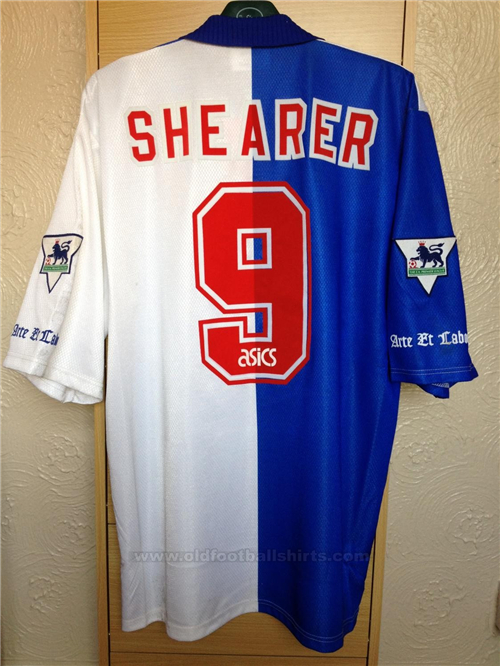 驻英记者王懿偲:植绒,胶印,英超球衣号码演变史