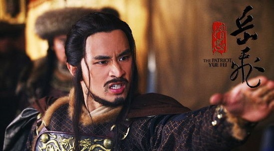 曹操割须弃袍故事,曹操割须弃袍的故事简介