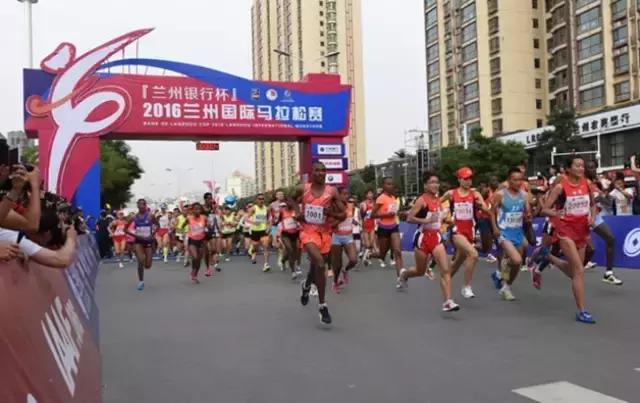 你们以往跑的都是假的马拉松！｜鹿透社0220