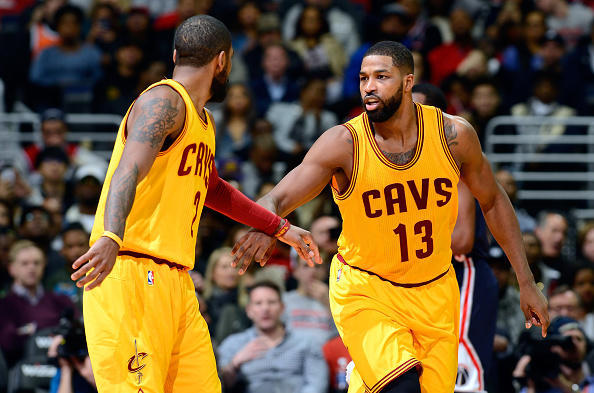 骑士中锋浪到加勒比海！逛夜店去博尔特餐厅，还有劲打球？